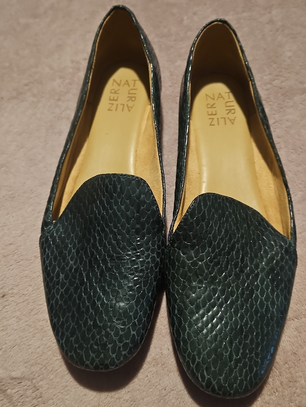 Naturalizer Dark Green Embossed Leather Loafers